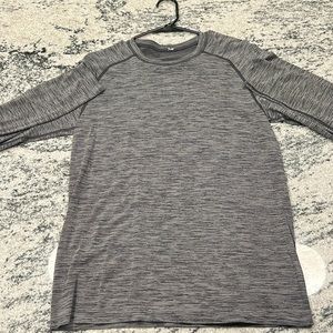 Lululemon Metal Vent Tech Long Sleeve